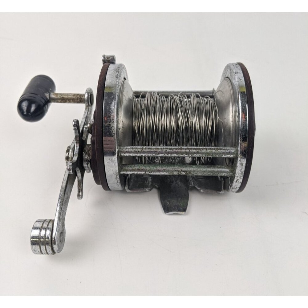 Penn Reels, Jigmaster 500. With Stainless metal spool. Vintage. U.S.A. made.
